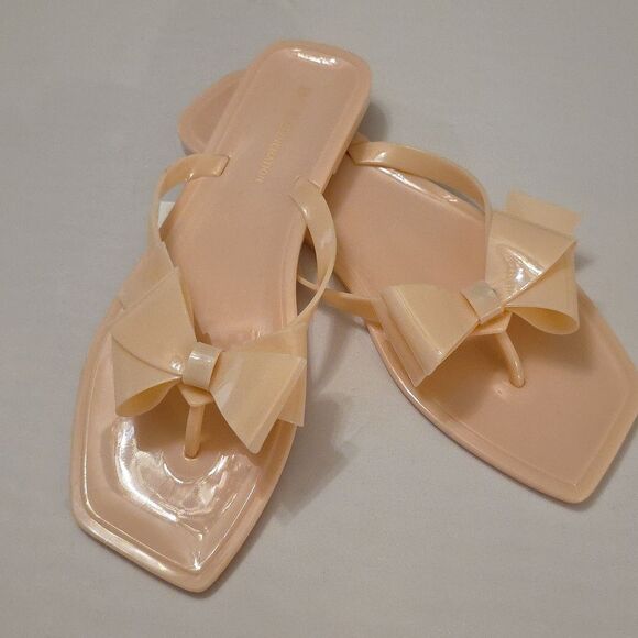 BRAND NEW GCBGENERATION LIMA BOWNOT DESIGN SLIP ON SANDALS - Picture 11 of 16